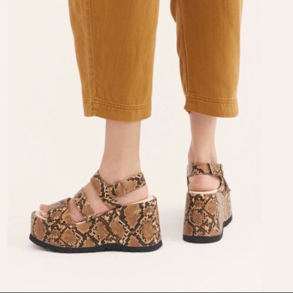 Free People Chelsea Platform Sandals SZ EUR 39